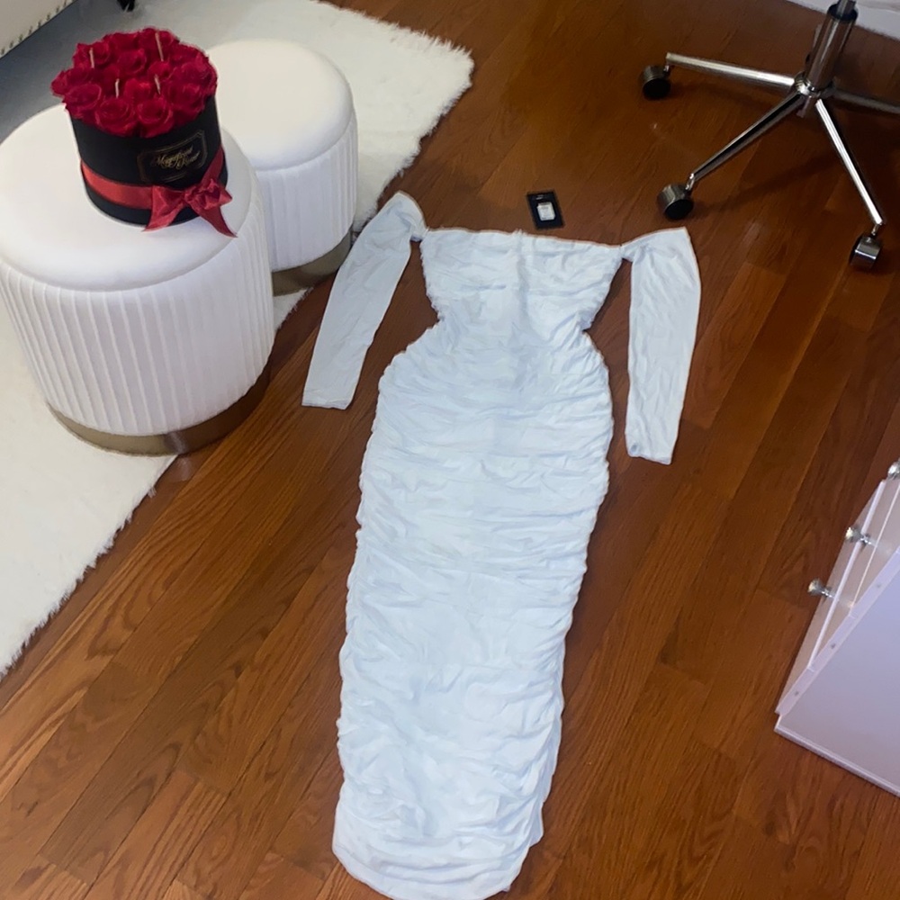 Gorgeous Riley Ruched Maxi Dress Size Medium White - Picture 4 of 8